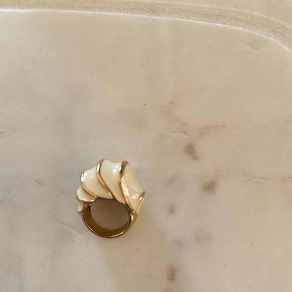 Coach ivory size 7 gold plated ring. - Picture 7 of 10